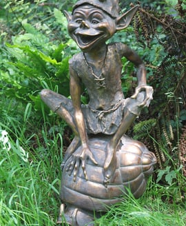 Pixie on Snail Garden Ornament – Aged Verde
